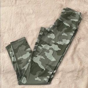 Camo workout leggings